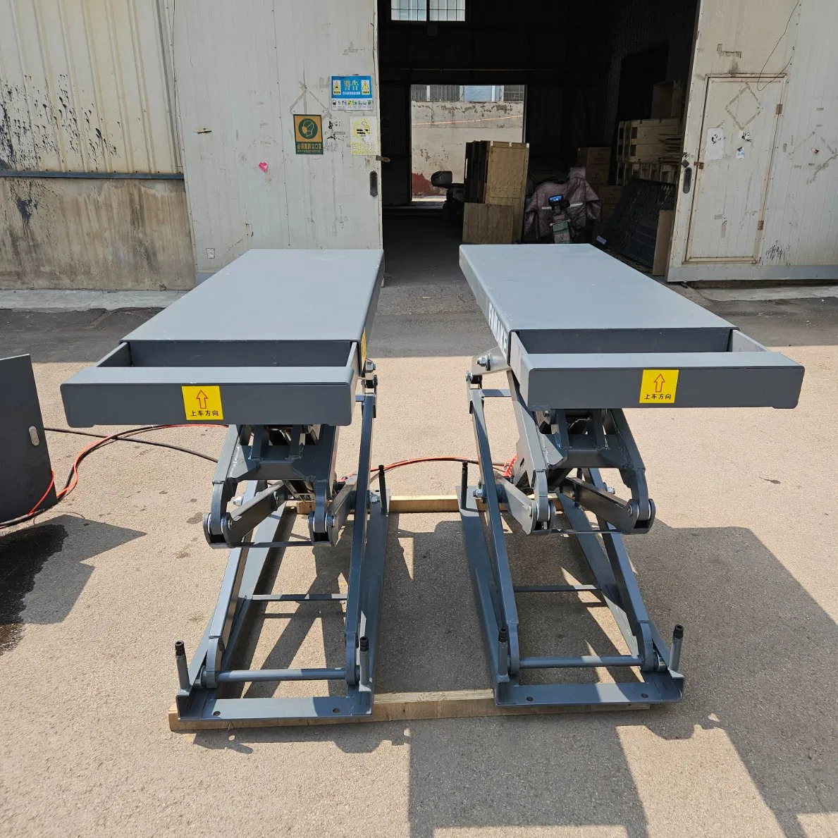 Advanced Underground Automatic Scissor Type Elevator for Car Use