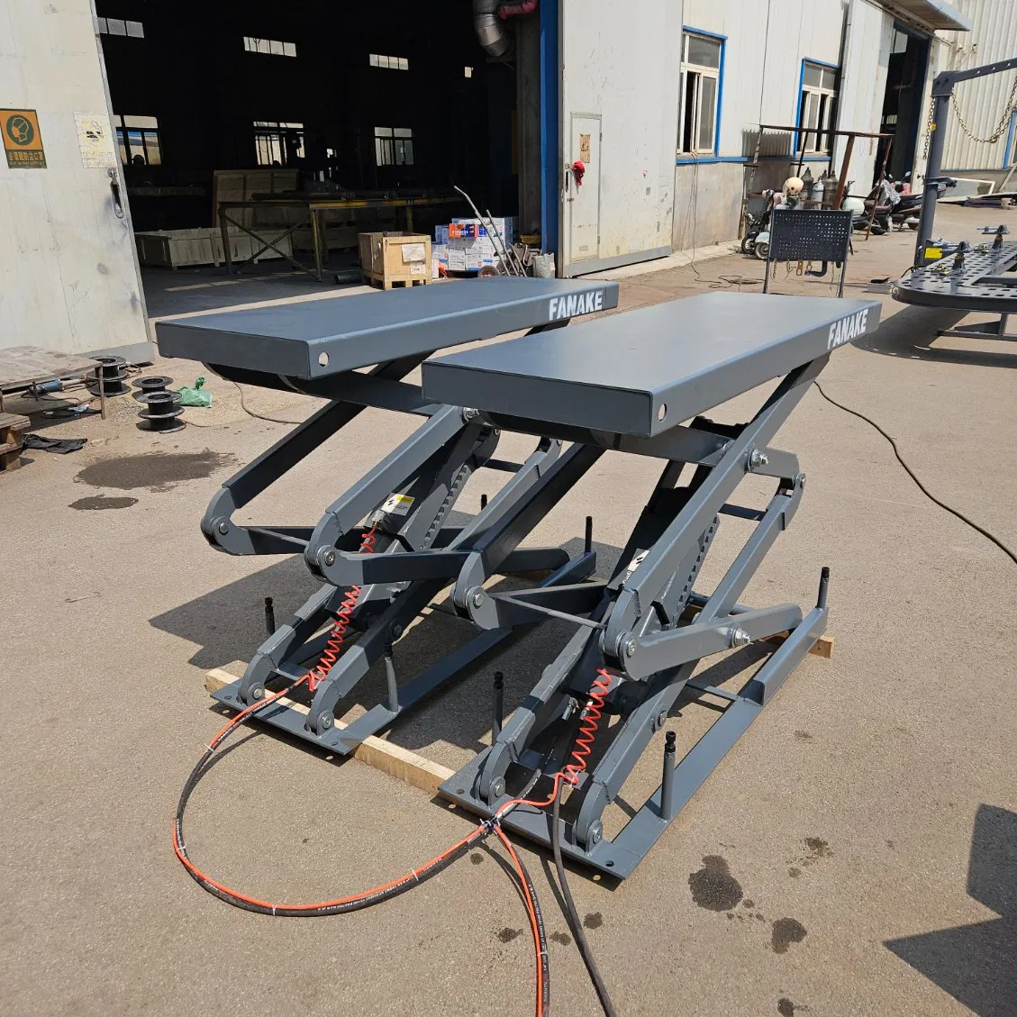 Advanced Underground Automatic Scissor Type Elevator for Car Use