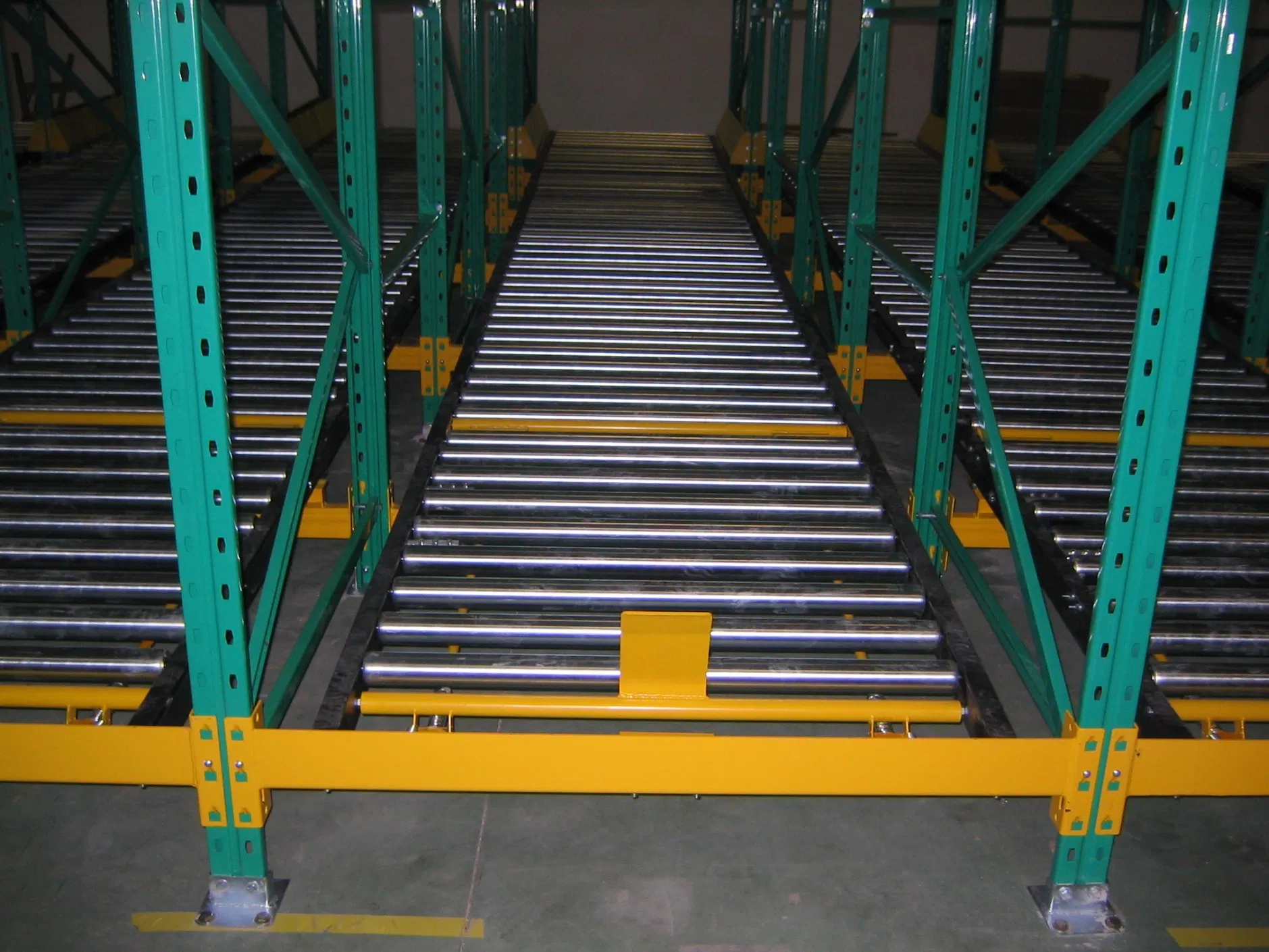 Jise High Quality Warehouse Flow Rack Roller Picking Equipment Racks System Gravity Racking.