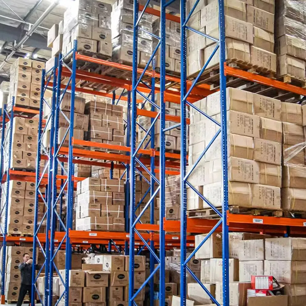 First in First out Pallet Racking with Wire Mesh Decking and Safety Barrier