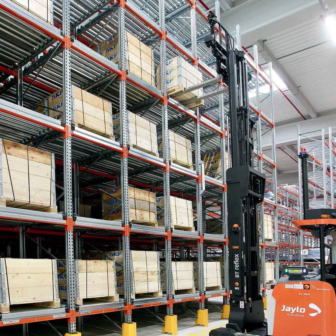 Heavy-Duty Teardrop Pallet Racking System for Custom Storage Solutions