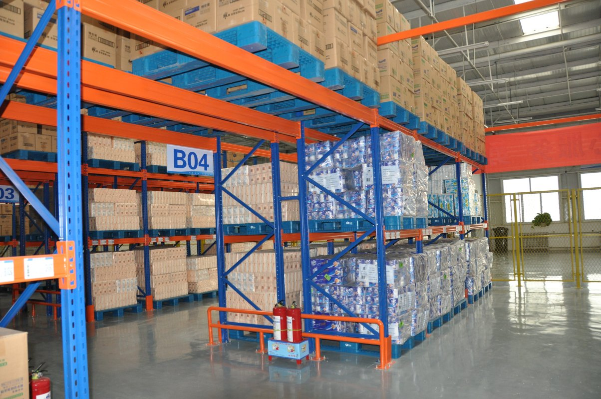 China Factory Made Fast Assembled Pallet Rack with Step Beam Teardrop Racks