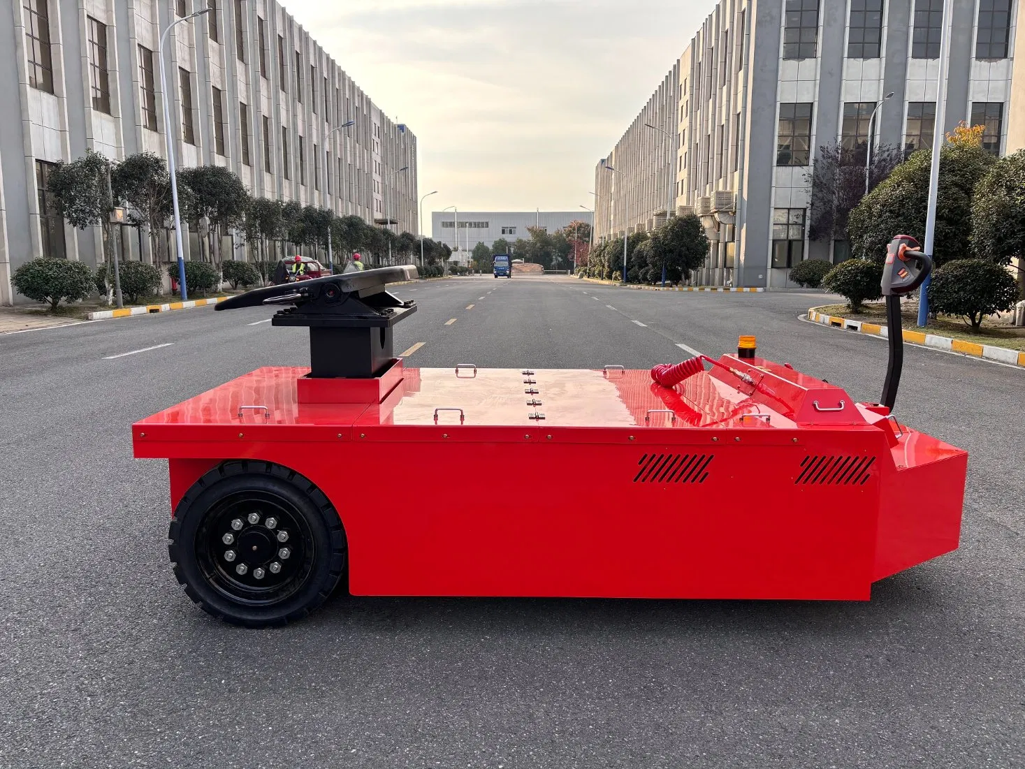 Electric Baggage Tow Tractor Cargo Battery Powered Car Carts