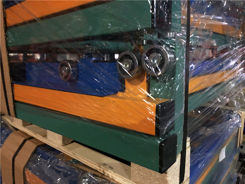 Advanced Gravity Flow Pallet Rack for Streamlined Storage Solutions