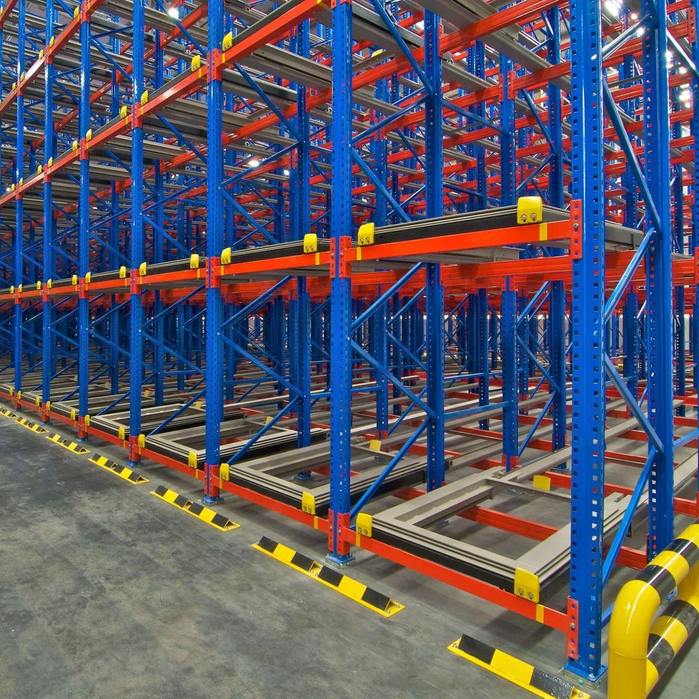 Leading Factory Warehouse Storage Pallet Metal Drive in Through Rack Racking