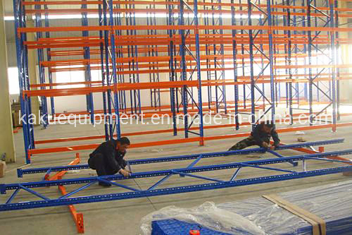 Heavy-Duty Galvanized Wire Mesh Teardrop Pallet Rack System