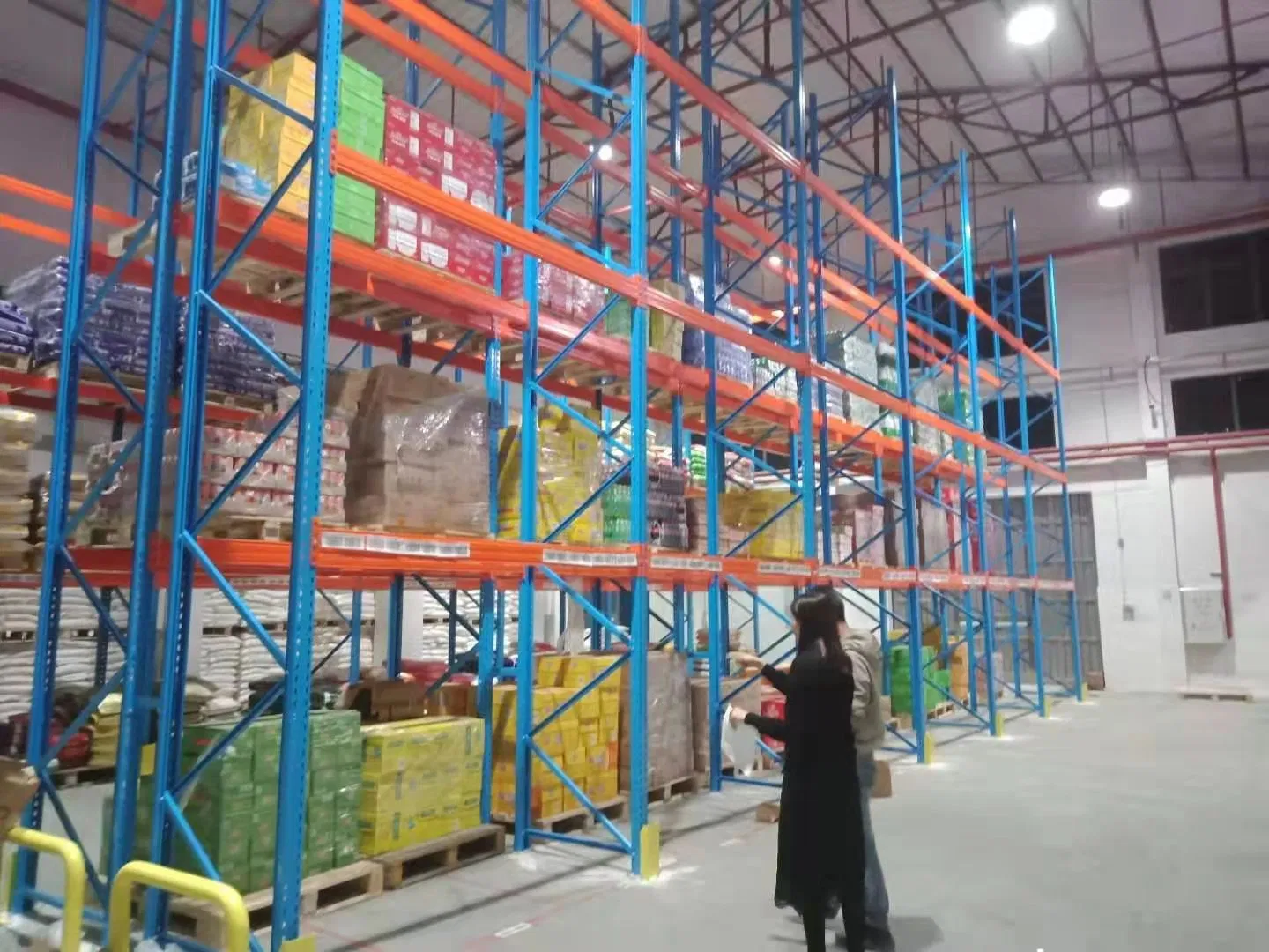 China Factory Made Fast Assembled Pallet Rack with Step Beam Teardrop Racks