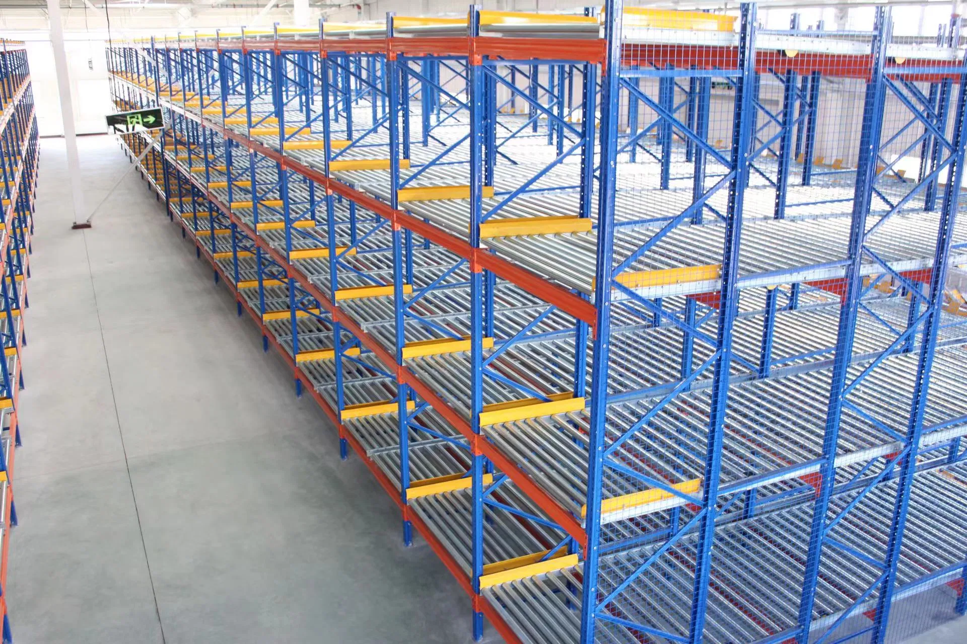 Jinhui Gravity System Stacking Racks Shelves Heavy Duty Storage Rack Warehouse Pallet Racking System Carton Flow Rack