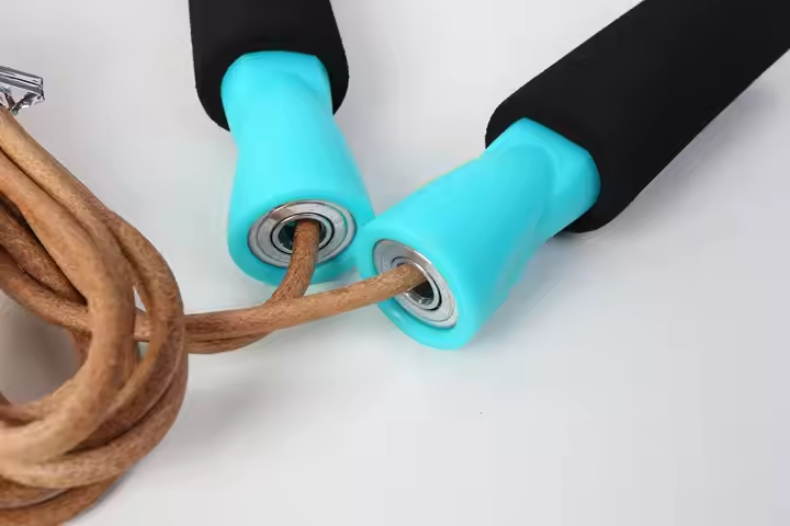 Adjustable Speed Smart Leather Skipping Rope with Bearing Weighted Home Boxing Jump Rope PP Handle