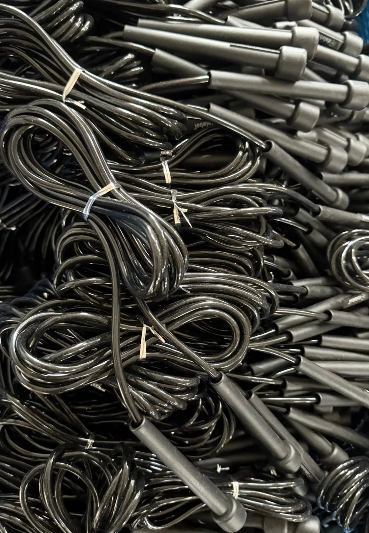 Digital Counter Fitness Equipment Smart Jump Rope with Ball Weighted Cordless Jump Rope Set