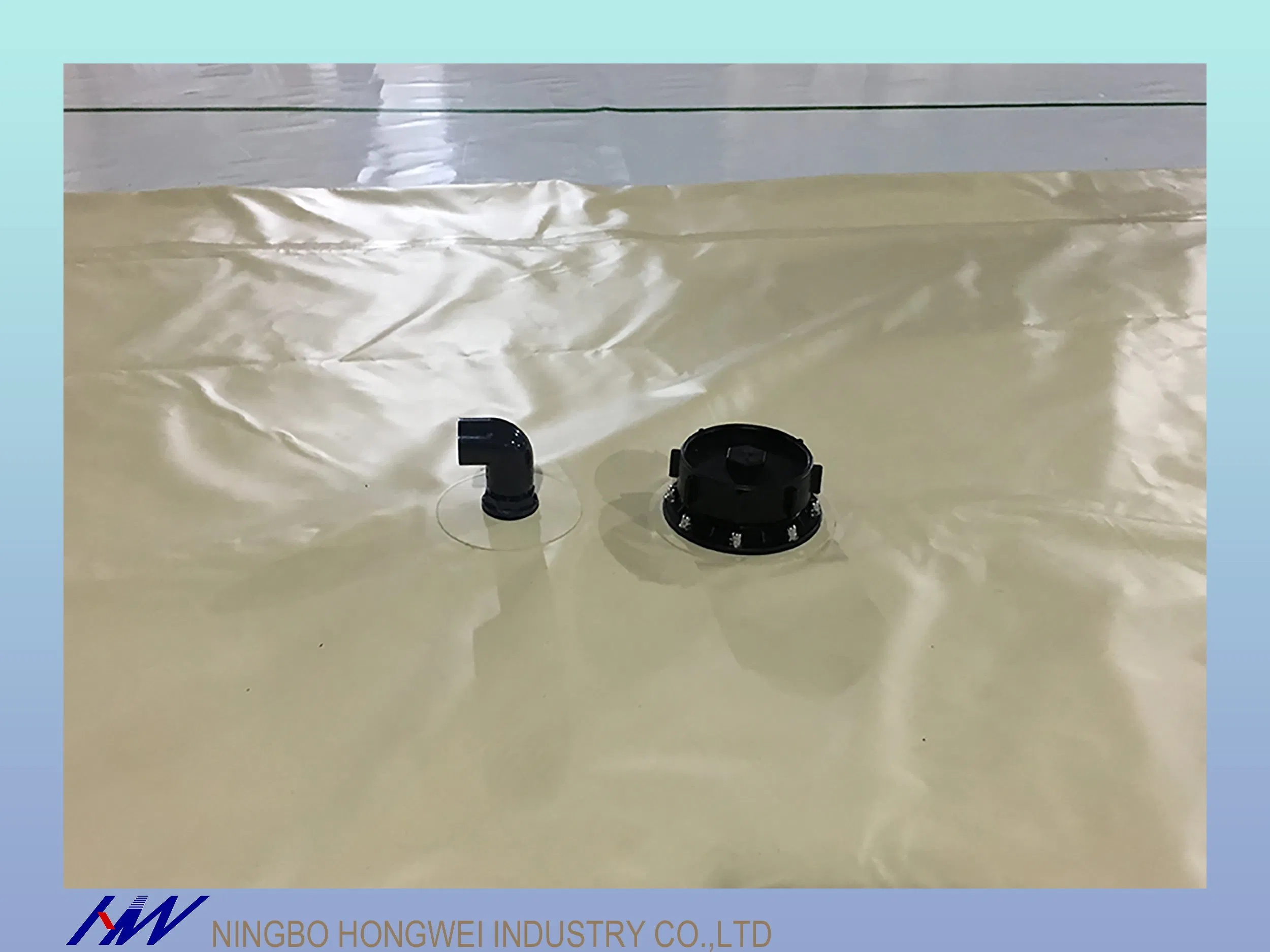 Compact Collapsible Water Storage Solution for Travel and Recreation