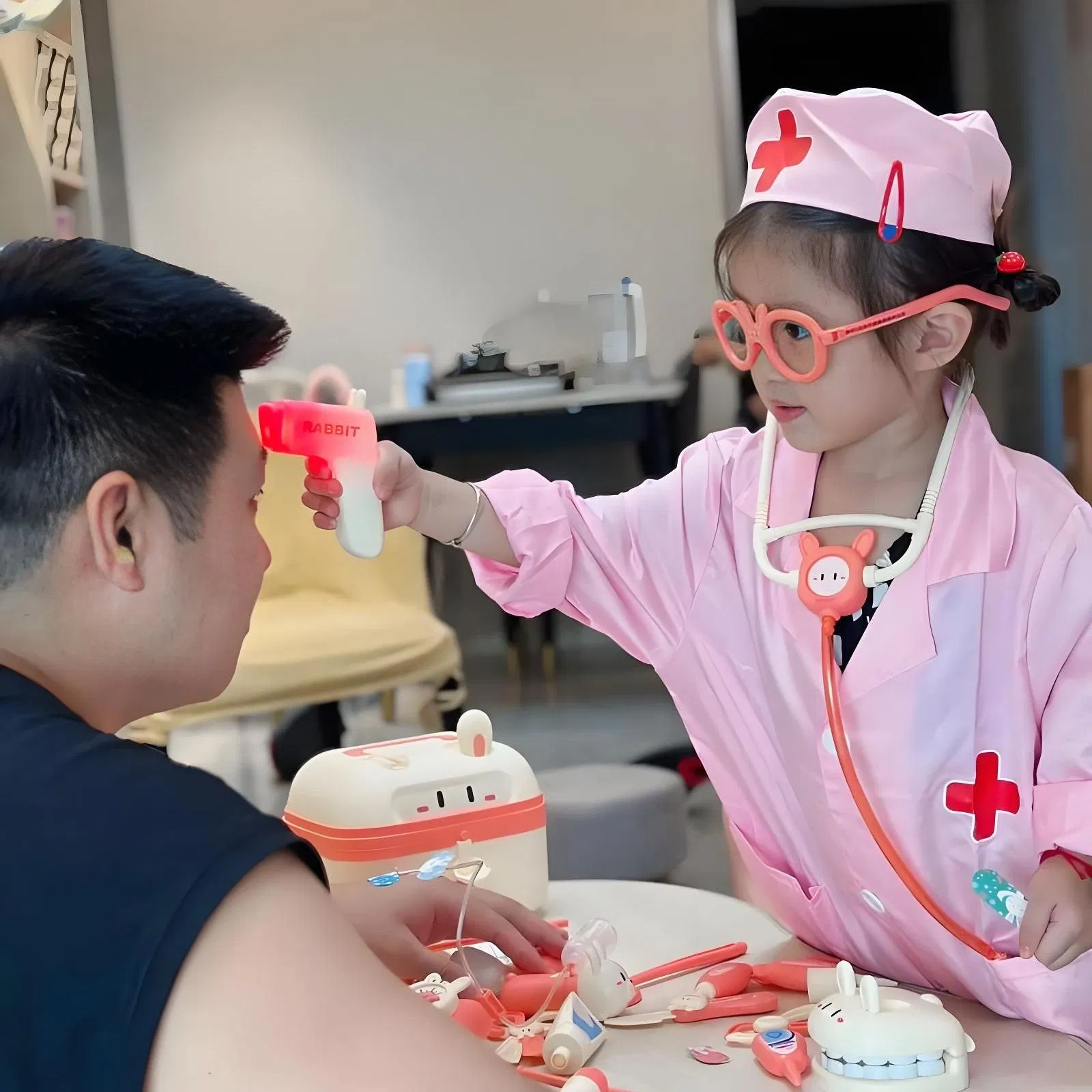 Customizable Indoor Play Equipment for Role Play and Safety Assurance