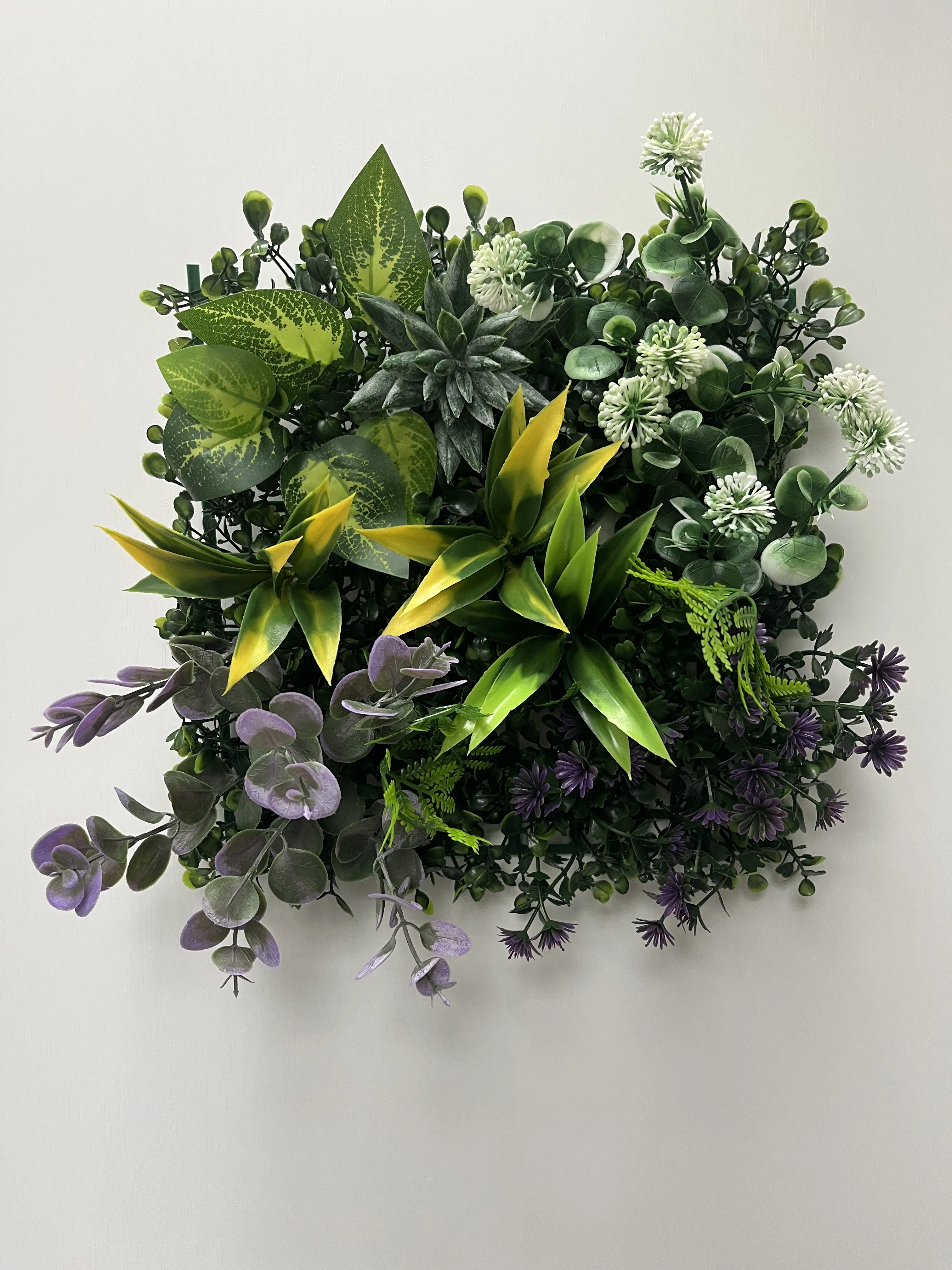 Plant Wall Enhancement: Decorative Green Wall for Stylish Home Decor