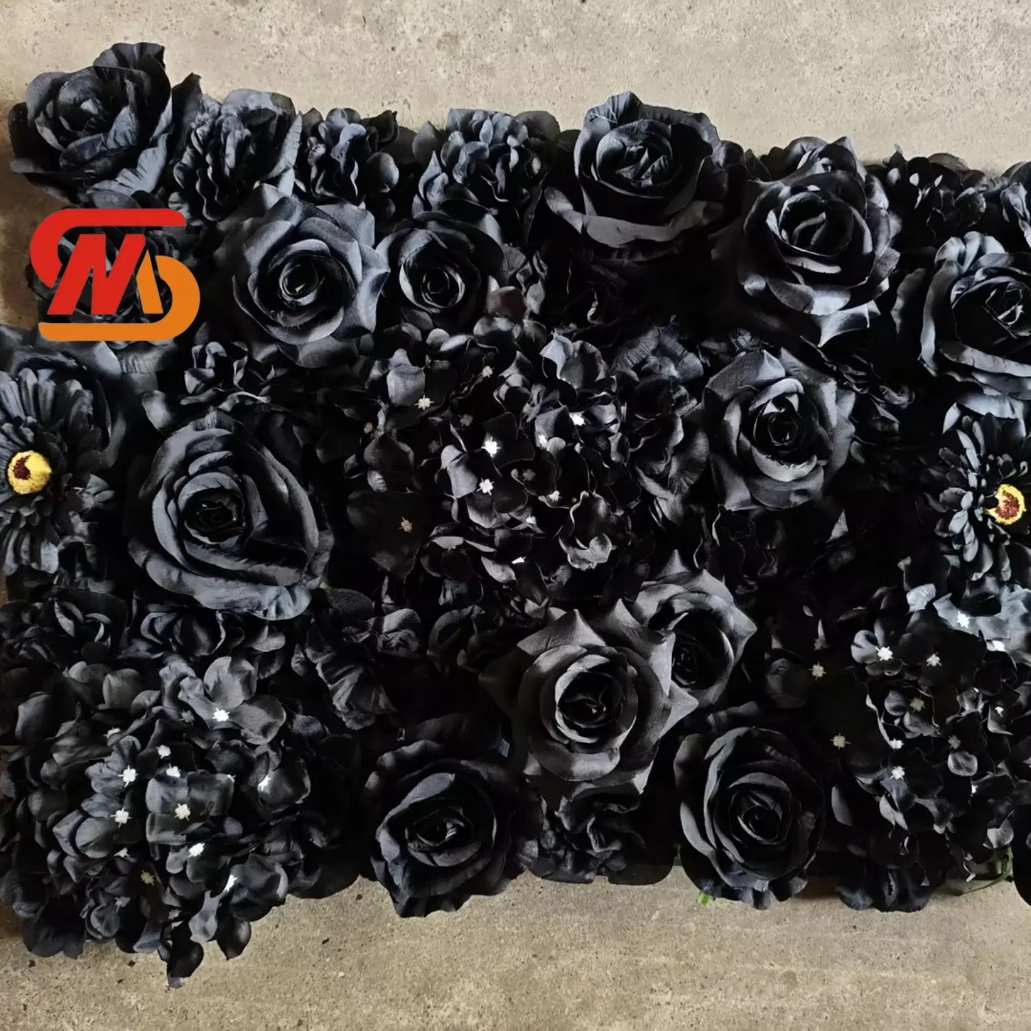 Smooth High-Quality Black Silk Artificial Flower Wall Suitable for Home and Wedding Decoration