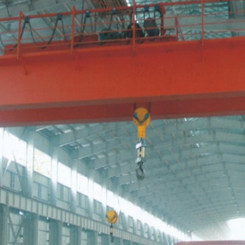 Robust and Adaptive Erection Equipment for Trustworthy Heavy Crane Constructions