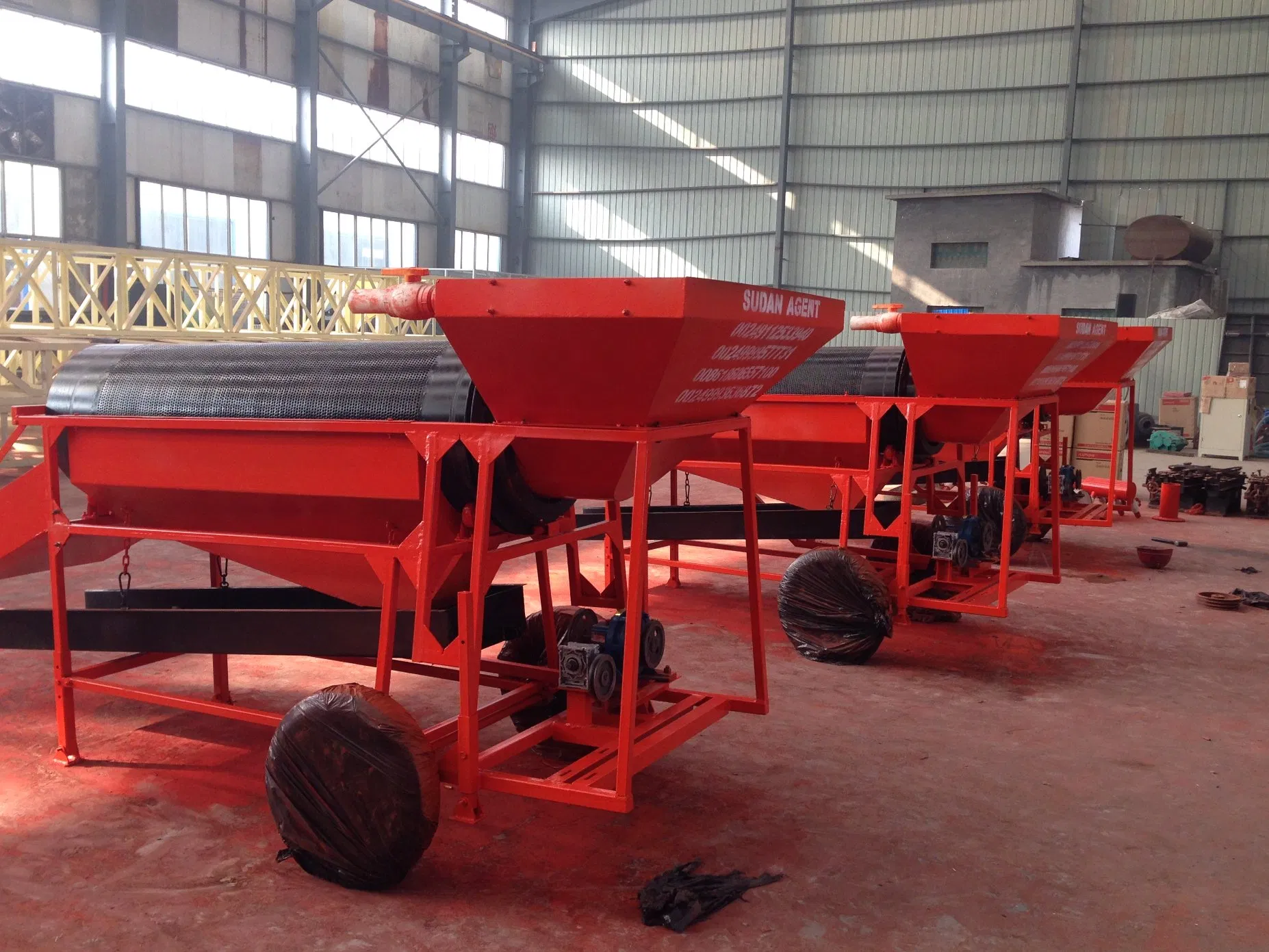 New China Mobile High Recovery Gold Panning Equipment Gold Washing Tool with Sluice Box