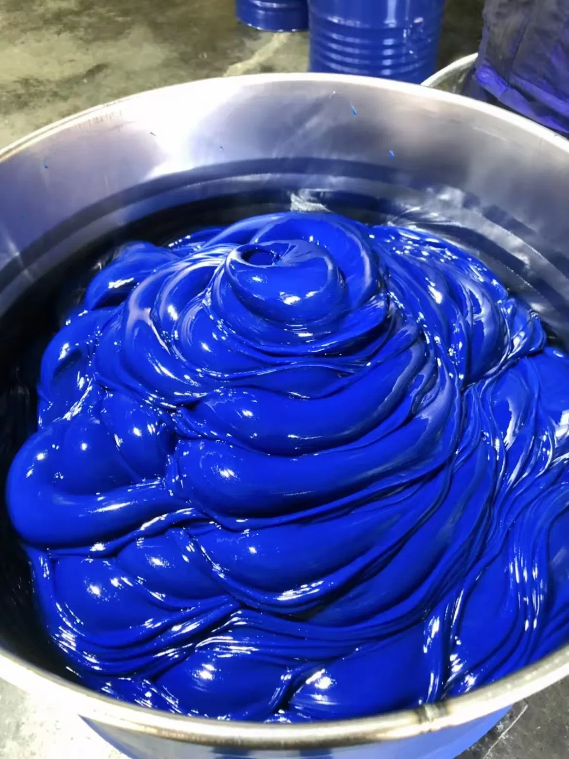 Heavy-Duty Grease Solutions for Automotive and Industrial Needs