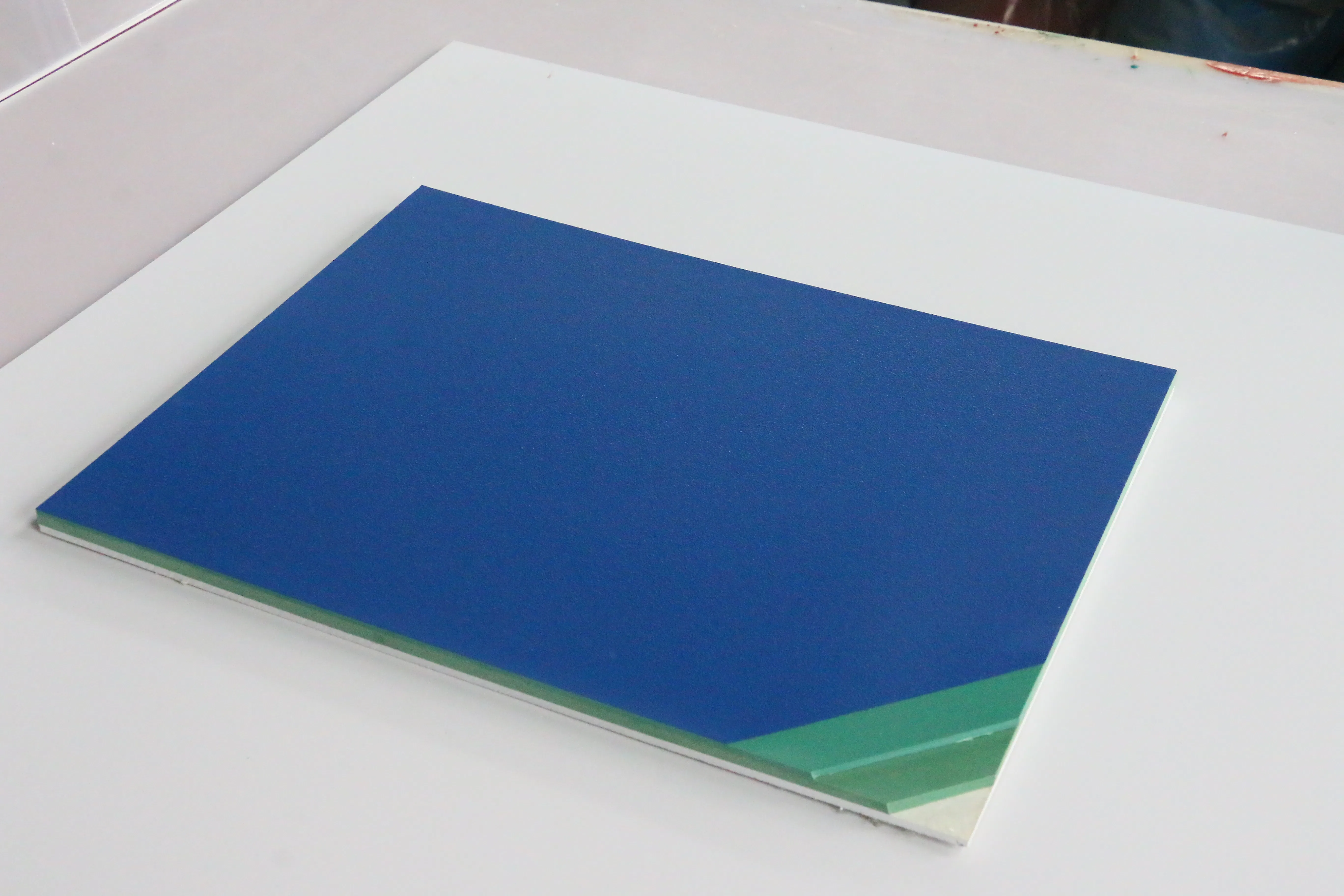 Premium Sports Court Surface with ISO9001 Certification and Eco-Friendly Design