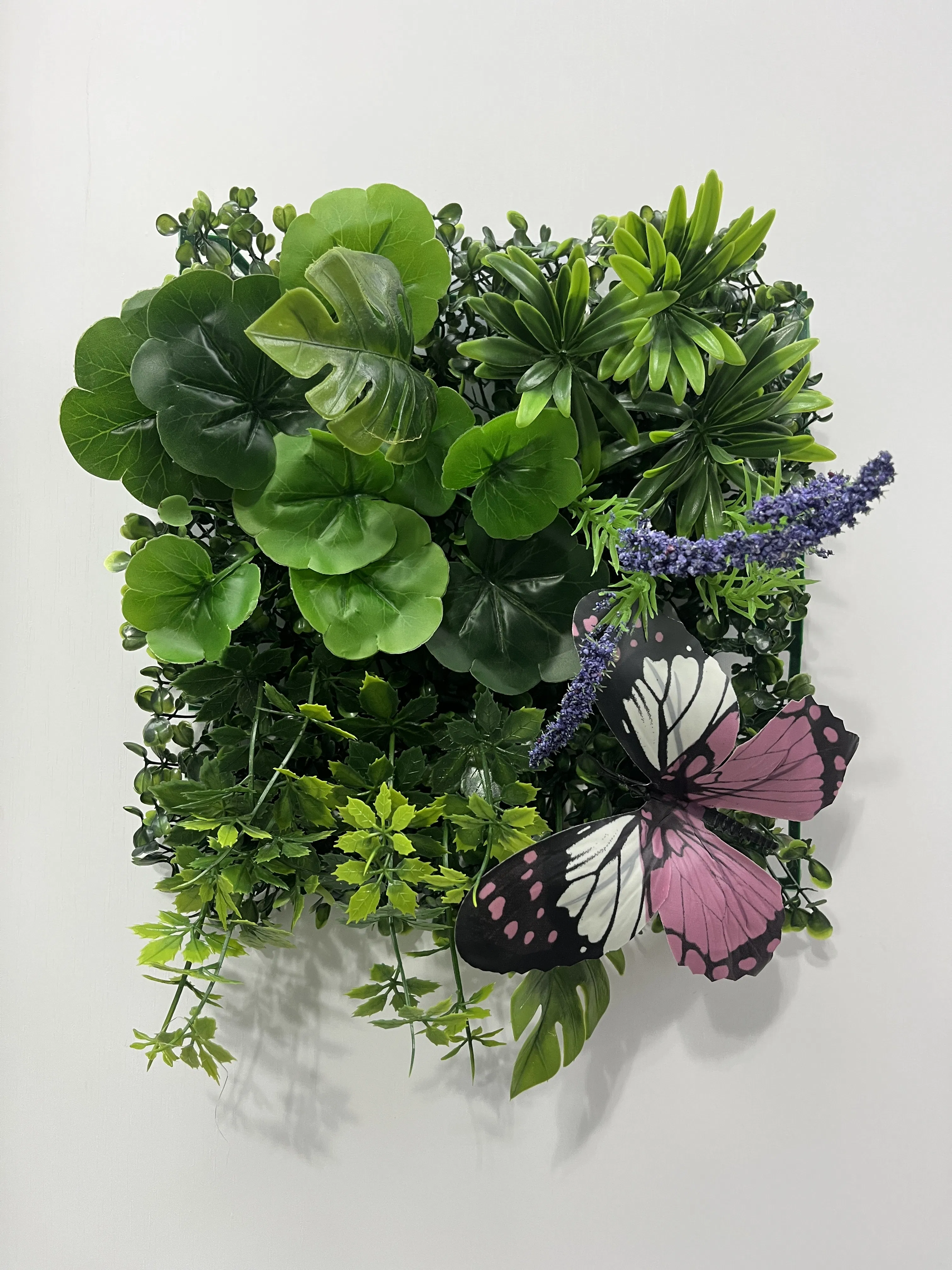 Plant Wall Enhancement: Decorative Green Wall for Stylish Home Decor