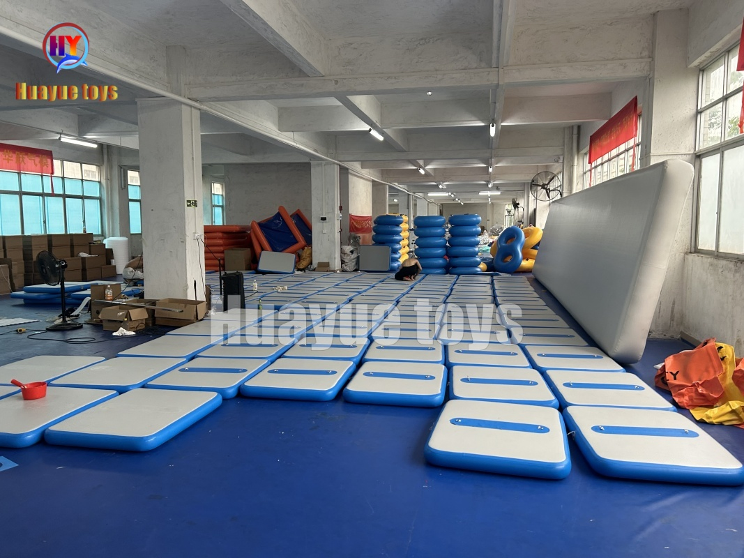 Factory Custom Inflatable Air Track Floor Gymnastics Mat Custom Color