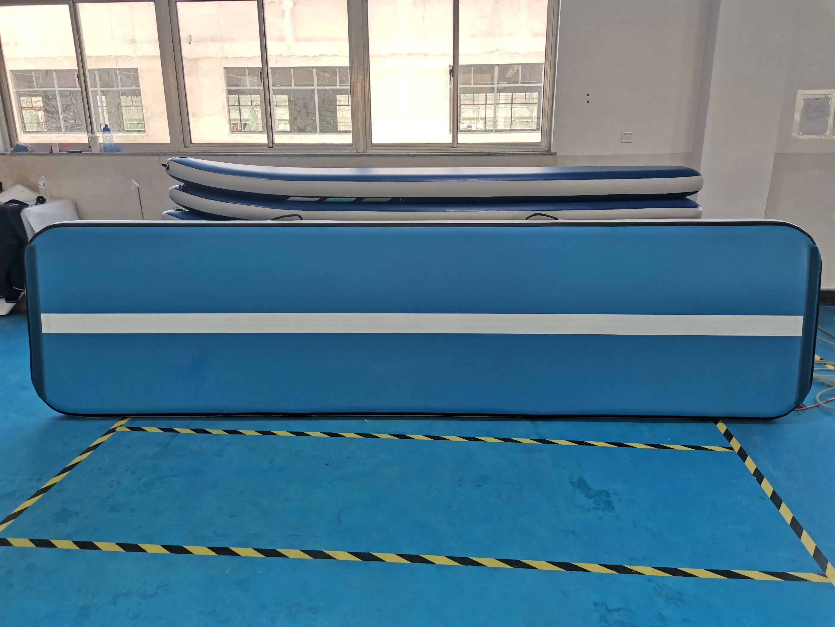 High Quality Inflatable Gym Air Jumpy Race Track for Sale