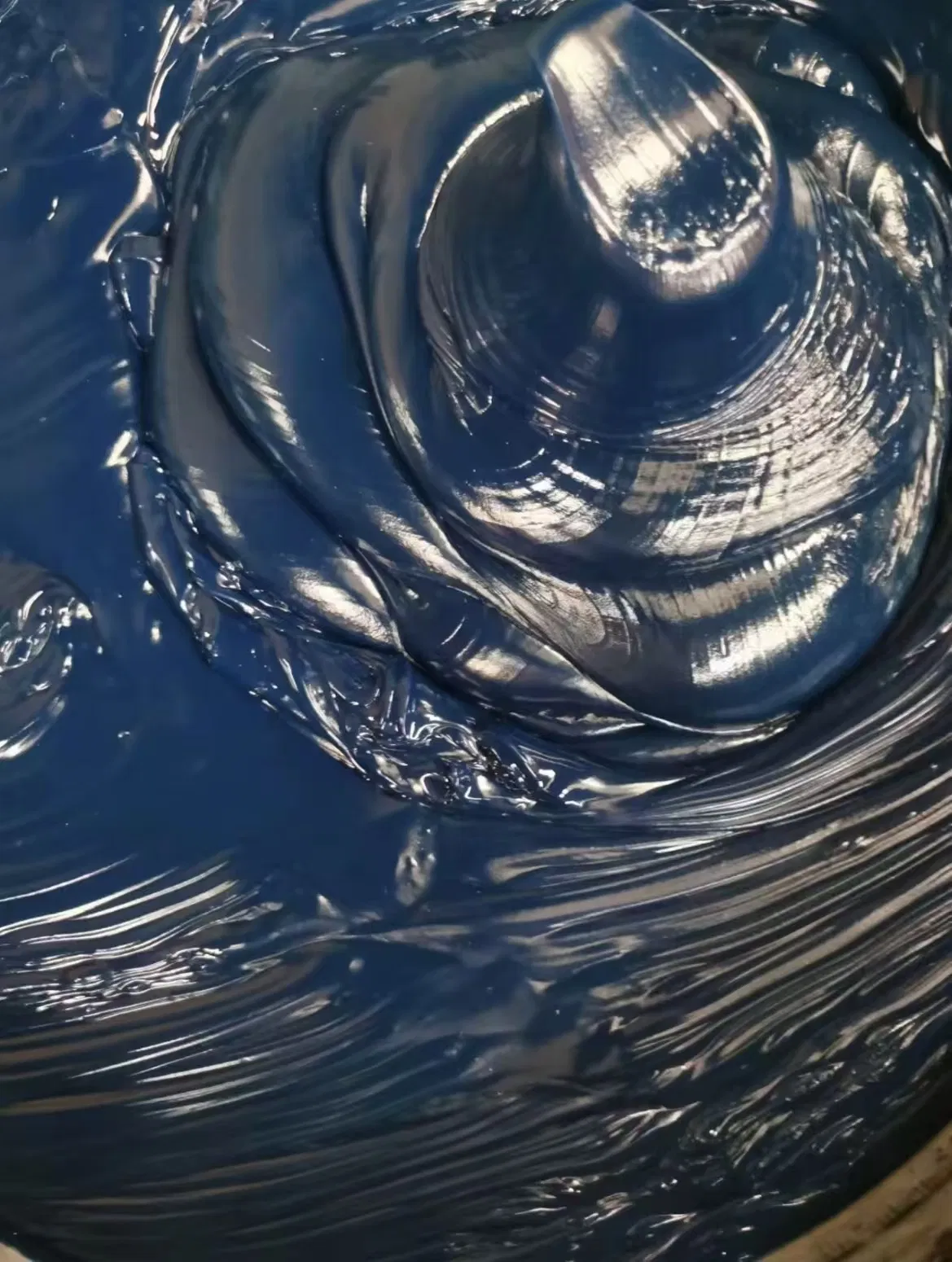 High-Performance Grease for Professional Automotive Use and Maintenance