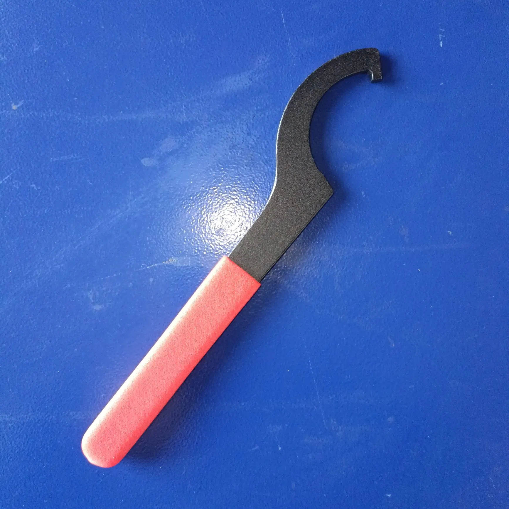 Rubberized Soft-Grip Coated Vinyl-Dipped Carton for Enhanced Comfort