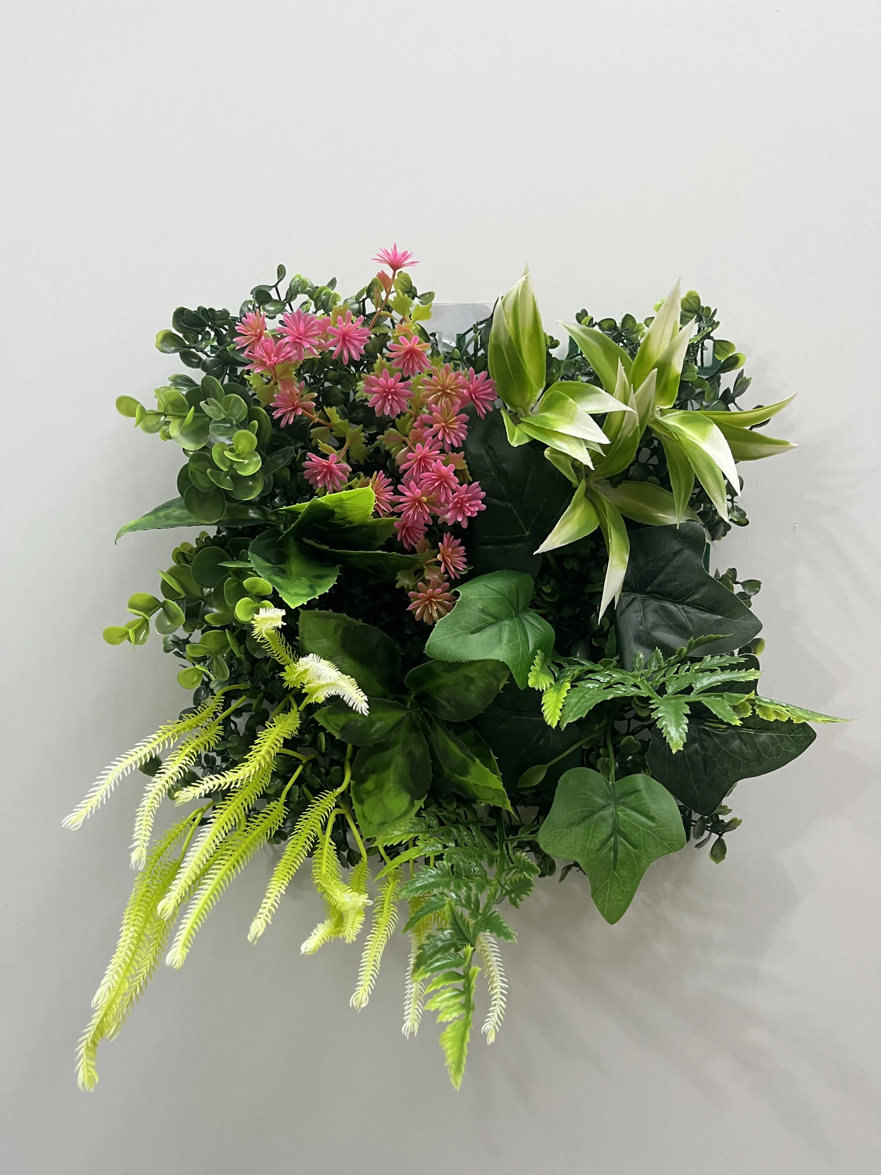 Plant Wall Enhancement: Decorative Green Wall for Stylish Home Decor