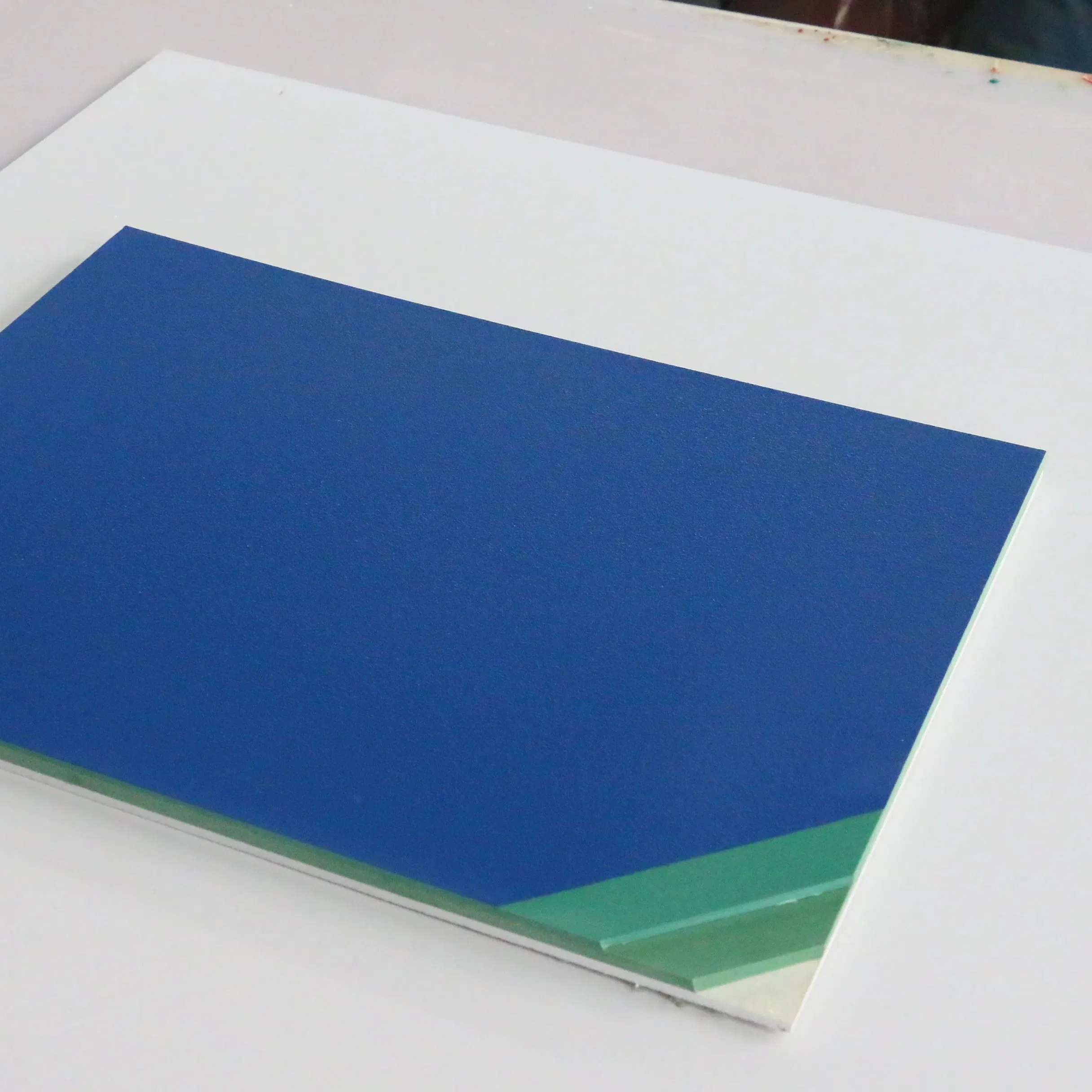 Top-Notch Surface with ISO9001 Certified Eco-Friendly Silicone Sports Court