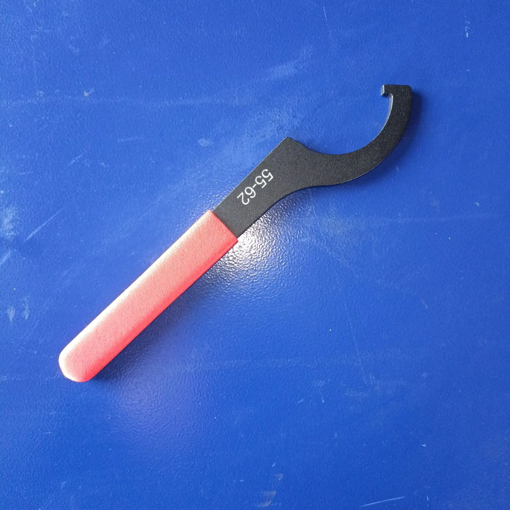 Rubberized Soft-Grip Coated Vinyl-Dipped Carton for Enhanced Comfort