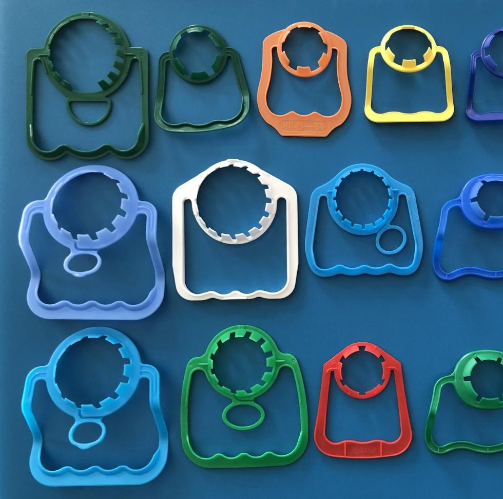 Easy-Grip Water Bottle Handle for Effortless Hydration on-The-Go