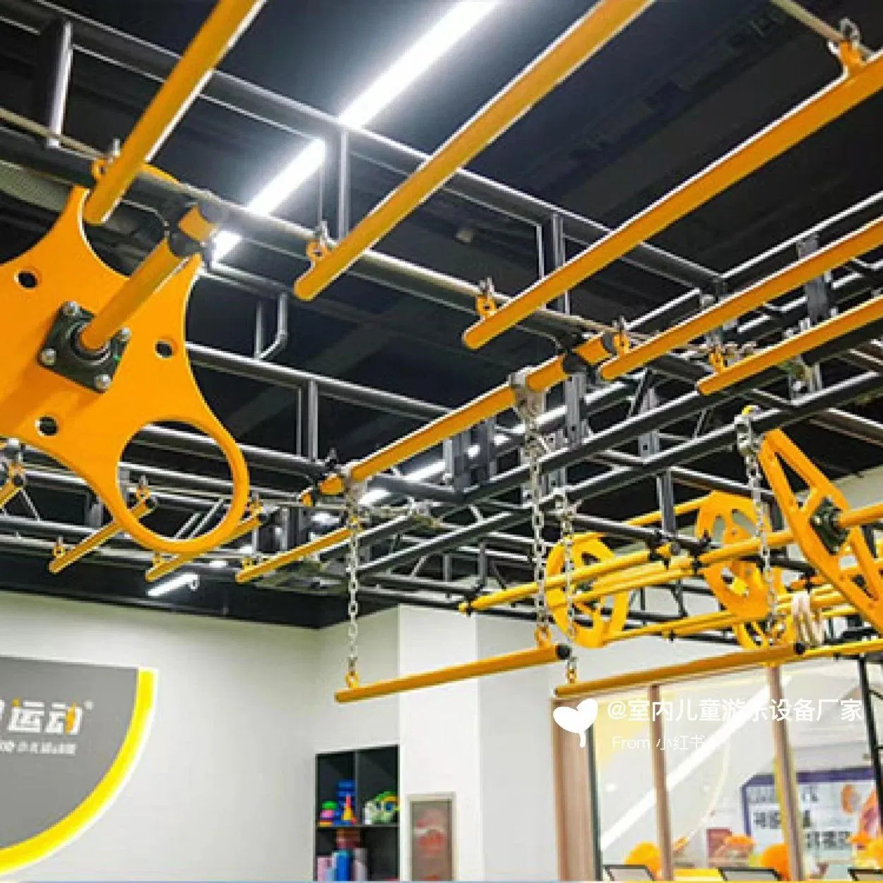 Adjustable Indoor Playground Ninja Training Warrior Track Set Enhances Child's Strength