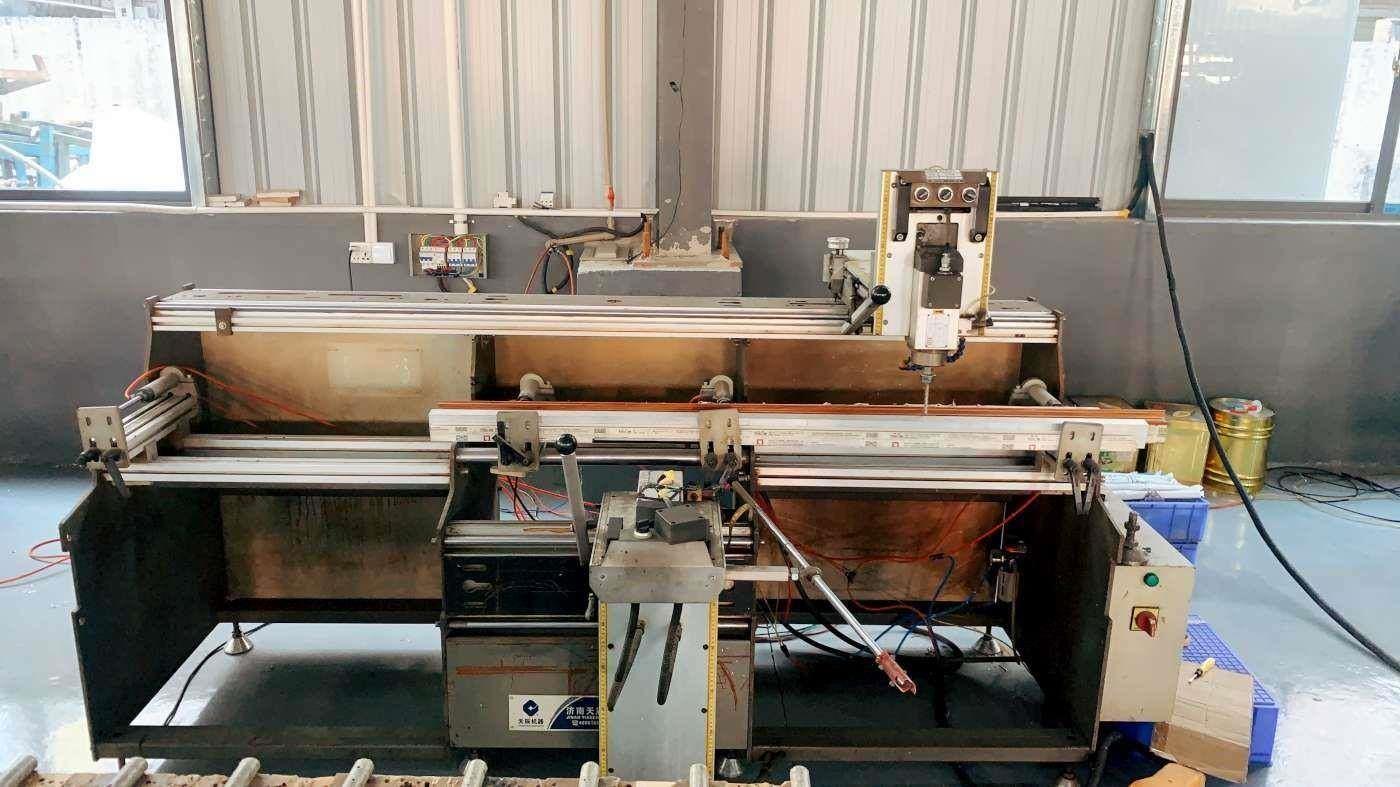 Profile Milling Machine