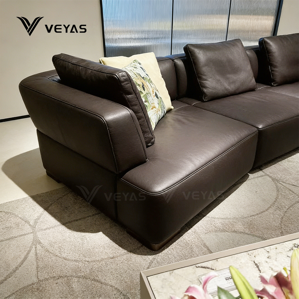Leather Sofa Detail 3