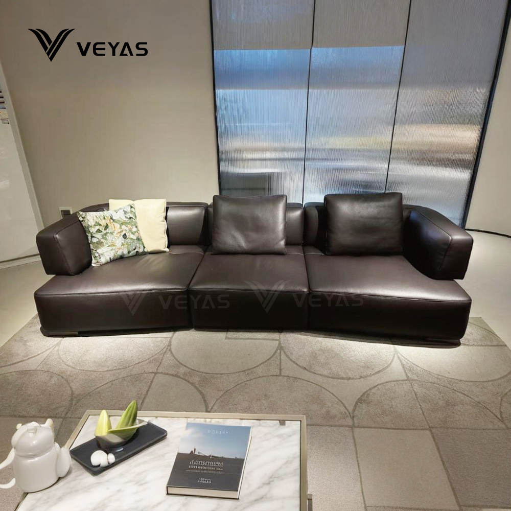 Leather Sofa Detail 1