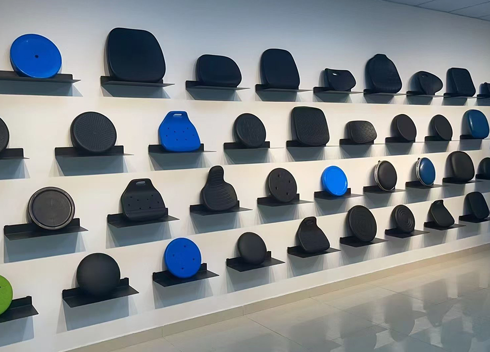 Ergonomic chair testing and design showcase 2