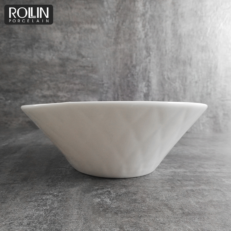 Unique Design Western Style Different Sizes Porcelain Salad Bowl
