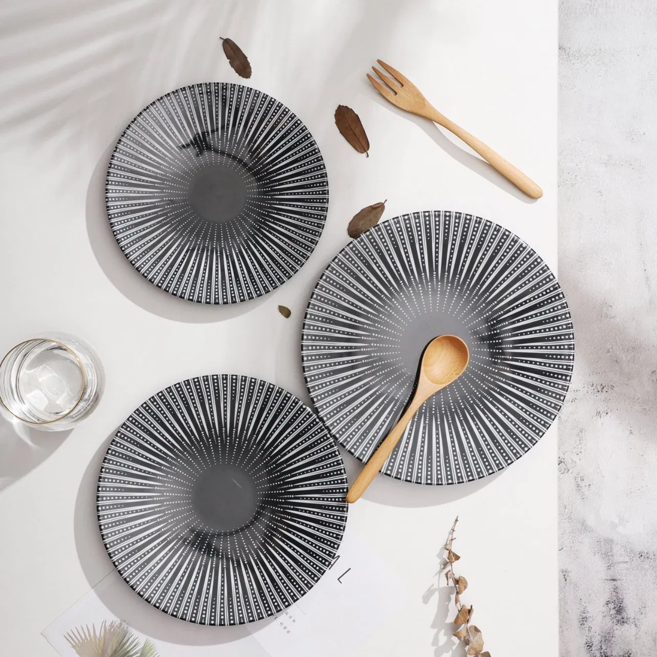 Simple Modern Style Classic Melamine Dinnerware Set with Black Lines and Solid Color Melamine Plate