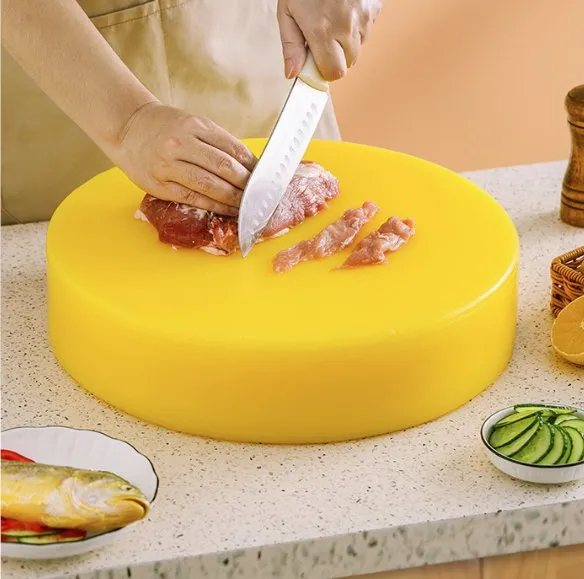 Plastic Cutting Board 2