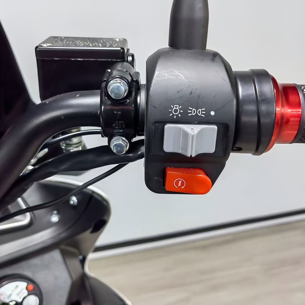Scooter Image 25