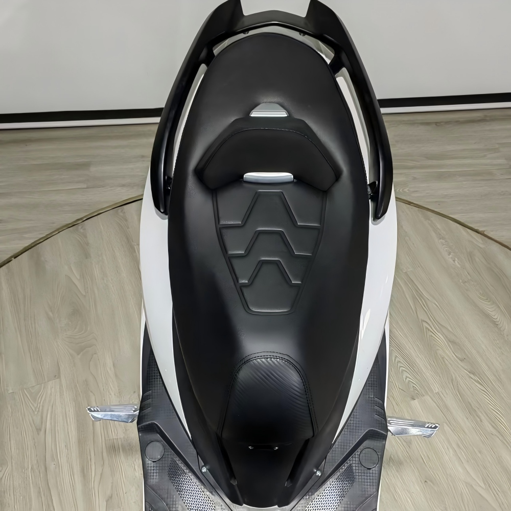 Scooter Image 26