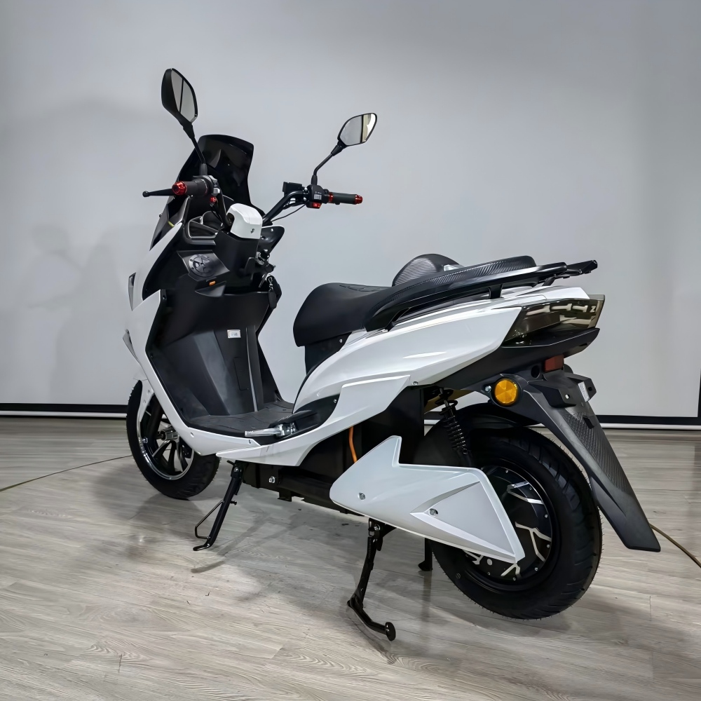 Scooter Image 16