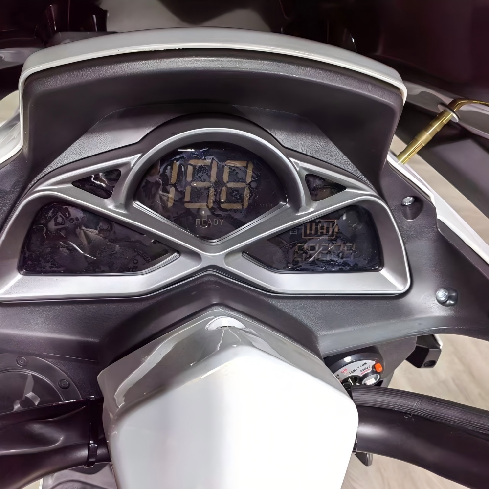 Scooter Image 24