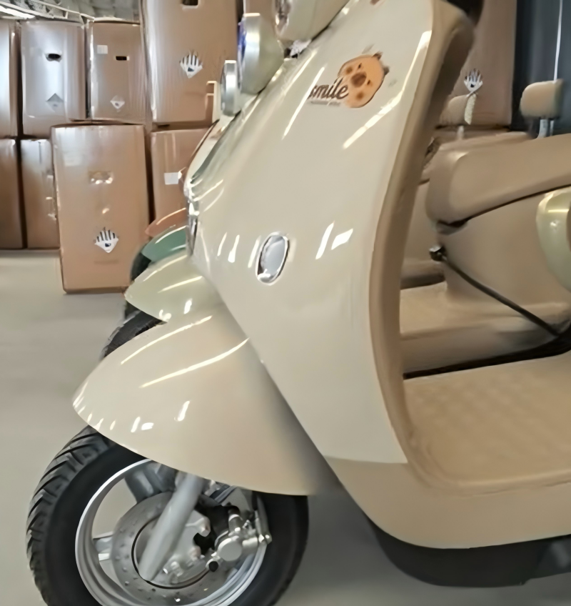 vintage macaron electric scooter detail 13