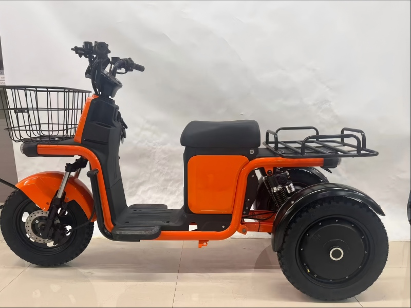Aurora three-wheeled electric trike perspective view