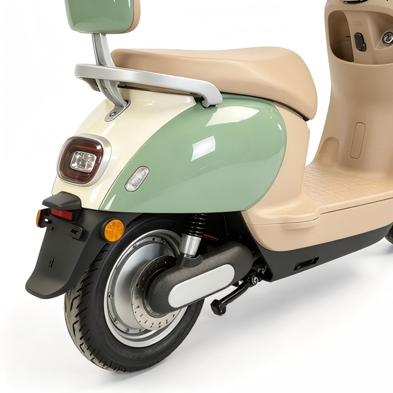 vintage macaron electric scooter detail 19