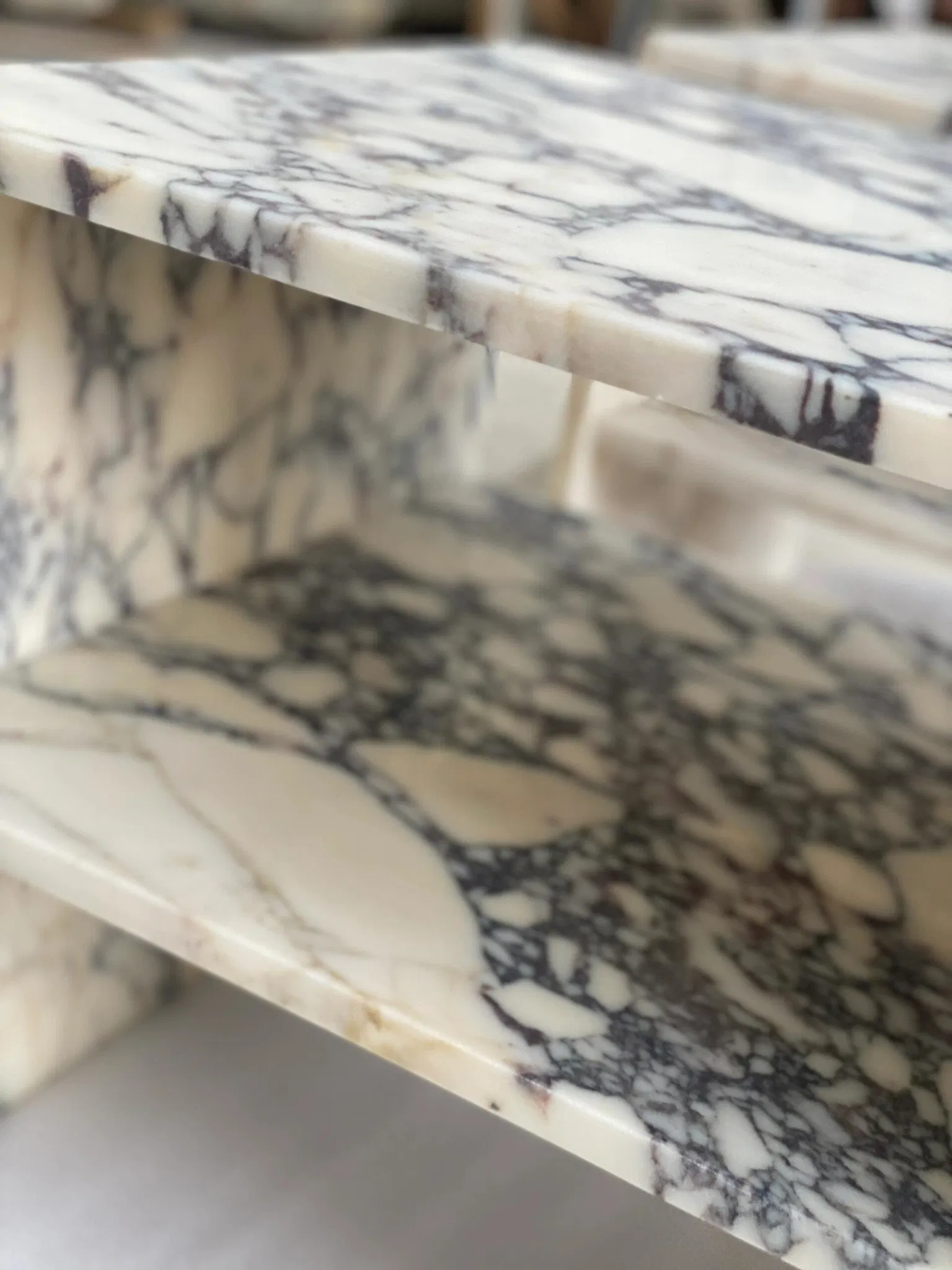 Natural Luxury Stone Side Table Bedroom Nightstand Table Italy Viola Calacatta Marble Bedside Table for Living Room Furniture