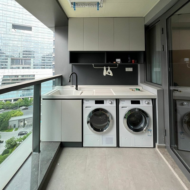 China Factory Outlet Modern Style Laundry Cabinet Home Furniture Custom High Gloss Waterproof Laundry Room High Quality Storage Sink Cabinet