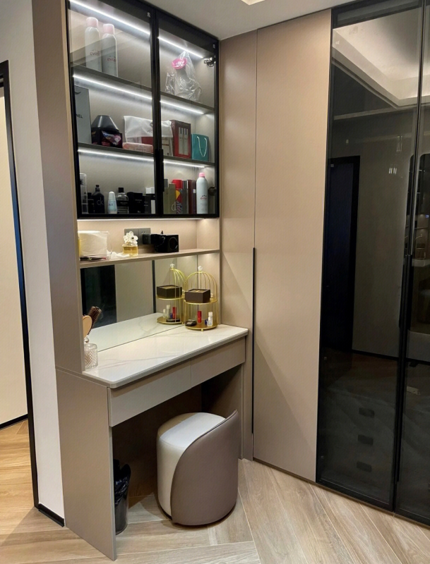 Stylish Customizable Storage Dressing Table for Modern Bedrooms