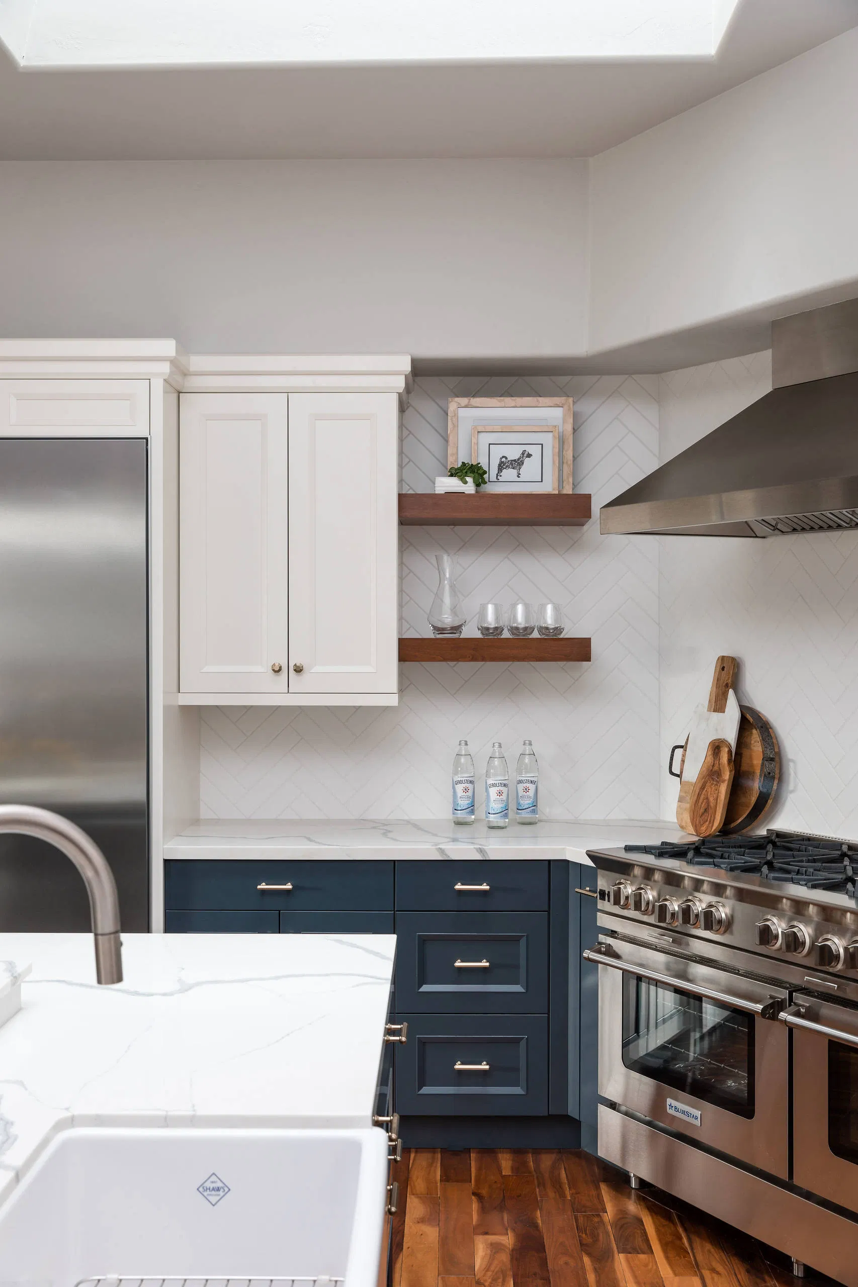 Home Furniture Classic Design French Style Real Timber Solid Wood Kitchen Units